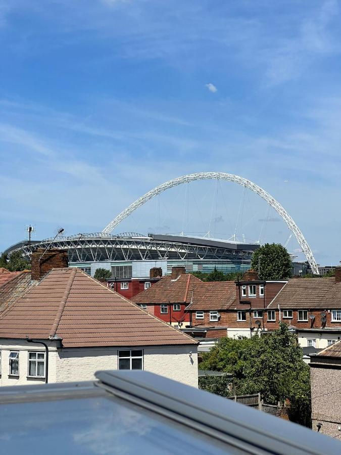 Wembley Stadium 5 Star Brand New Luxury Sleeps 14 With Parking Villa Лондон Екстериор снимка