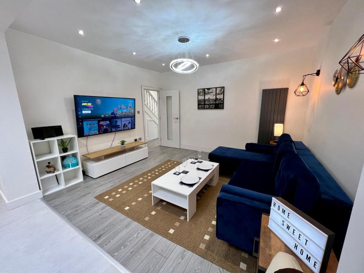 Wembley Stadium 5 Star Brand New Luxury Sleeps 14 With Parking Villa Лондон Екстериор снимка