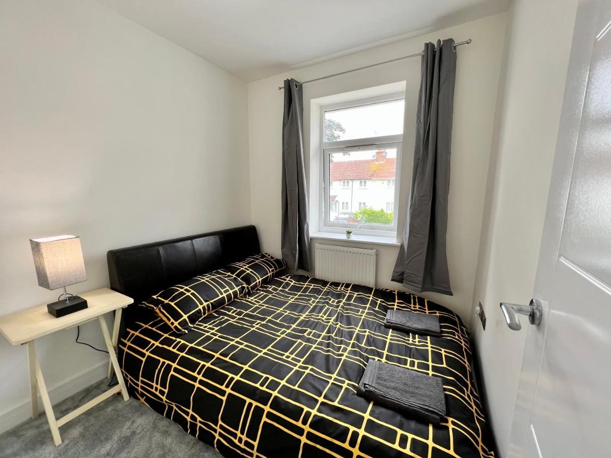 Wembley Stadium 5 Star Brand New Luxury Sleeps 14 With Parking Villa Лондон Екстериор снимка